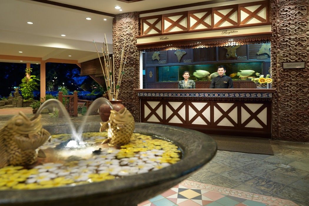 Holiday Villa Beach Resort צראטינג מראה חיצוני תמונה